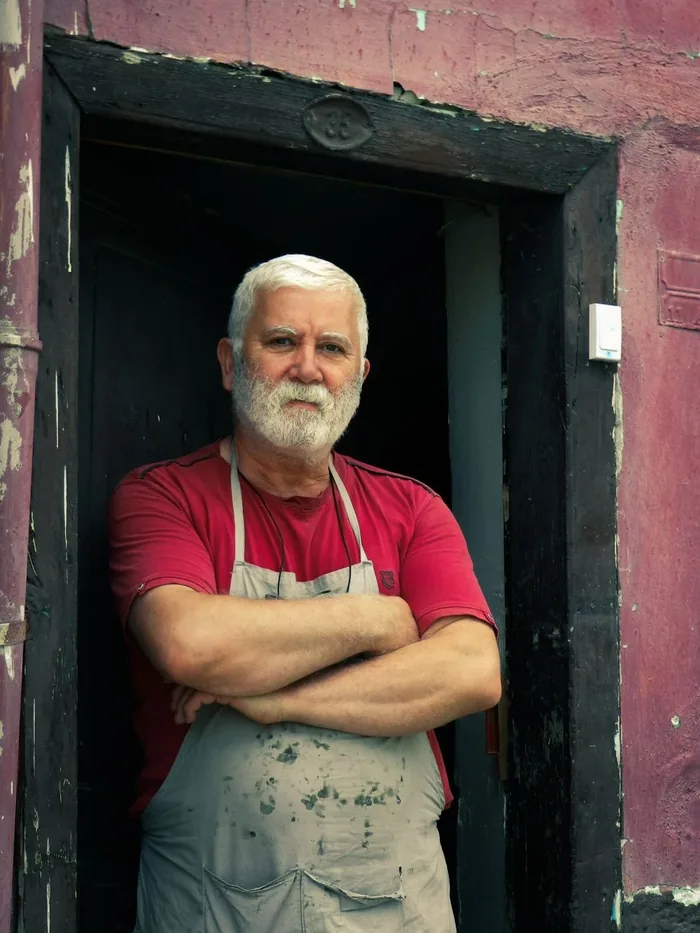 Walt Hendricks, owner