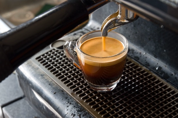 Espresso pulling into a glass