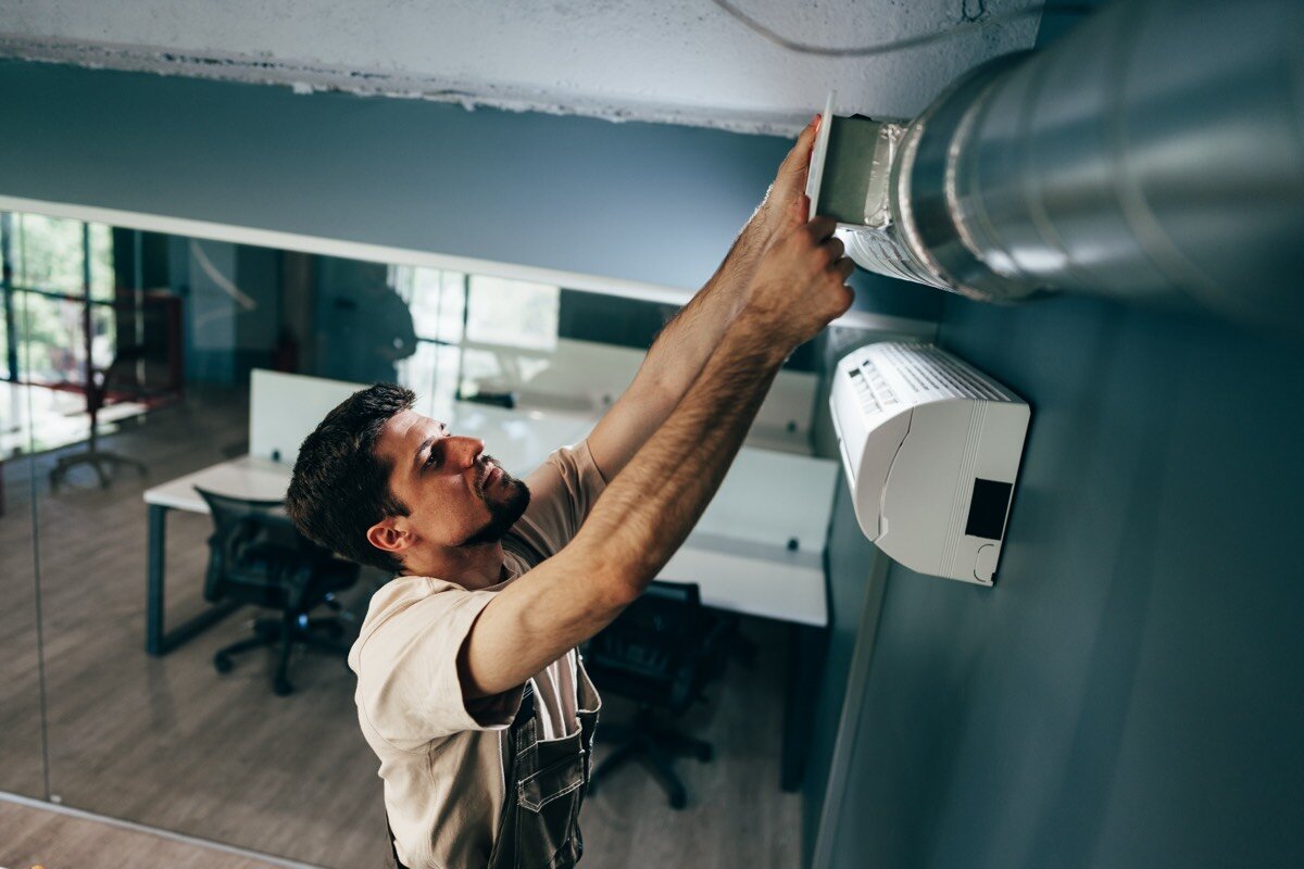 Engineer responding to an emergency callout