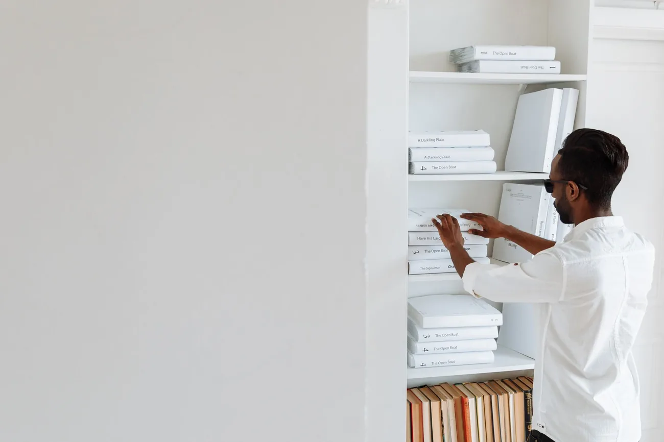Fitted shelving built into an alcove