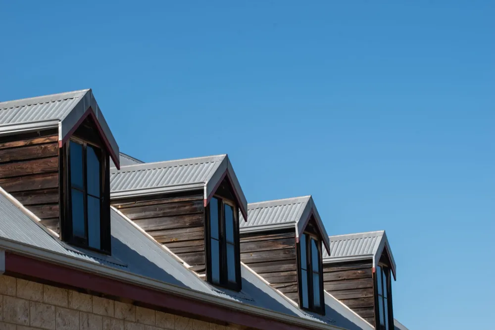 The same pantiles clear of growth